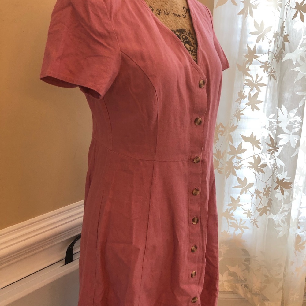 Pink dress - Picture 3 of 5